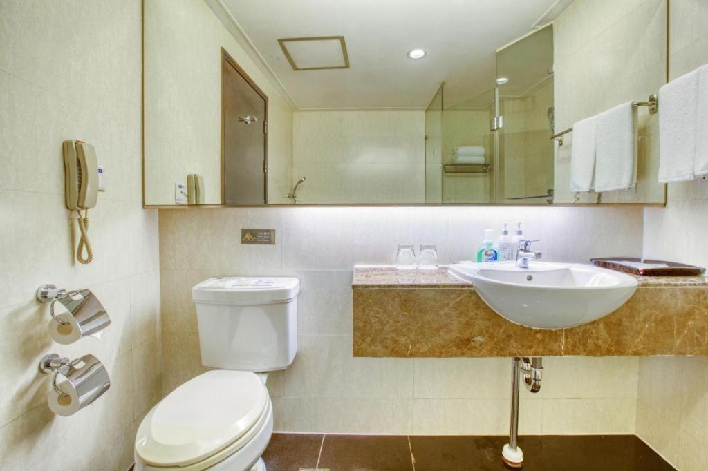 Qingdao Blue Horizon Hotel Laoshan Kültér fotó